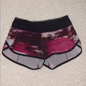 Lululemon Athletica Speed Up Shorts 2.5”